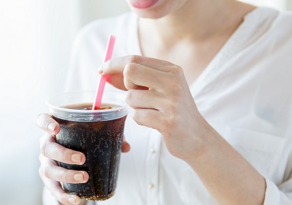 다이어트 콜라에 들어 있는 인공 감미료 아스파탐이 건강을 해칠 수 있다는 전문가 경고가 전해졌다. 사진은 기사의 이해를 돕기 위한 자료 사진. /사진=클립아트코리아