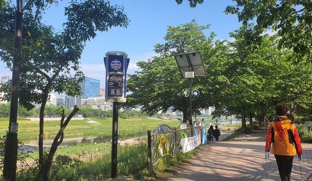 광명시는 지난해 12월부터 올해 3월 말까지 ‘제4차 미세먼지 계절관리제’를 추진한 결과 초미세먼지 체감지수 ‘좋음’ 일수가 증가하고 ‘매우나쁨’ 일수가 감소하는 등 효과가 입증되고 있다고 밝혔다.