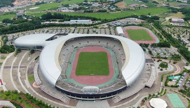 화성종합경기타운 주 경기장 및 육상트택 전경. (화성도시공사 제공)