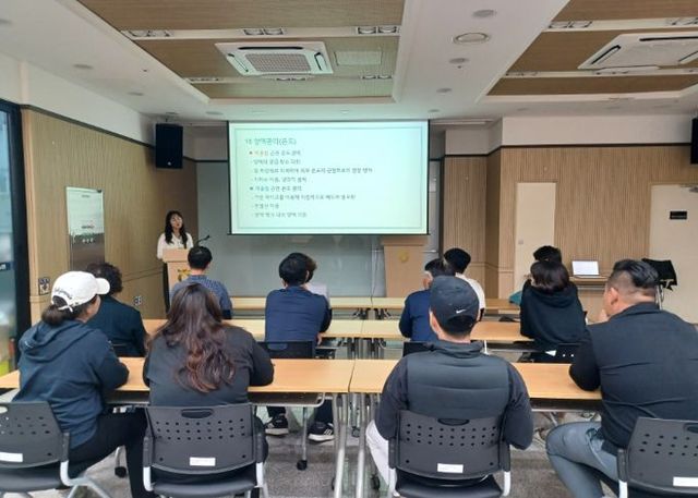 광주시농업기술센터, ‘곤지암 가지’ 경쟁력 강화 양액재배 디지털 교육