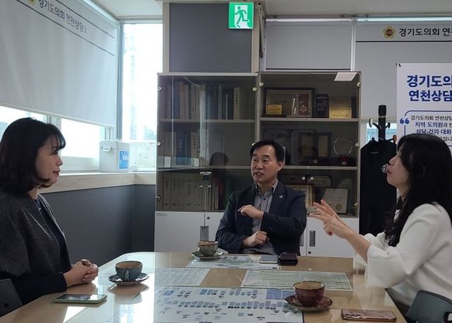 윤종영 의원, 지역 농아인협회 및 수어통역센터 애로사항 청취