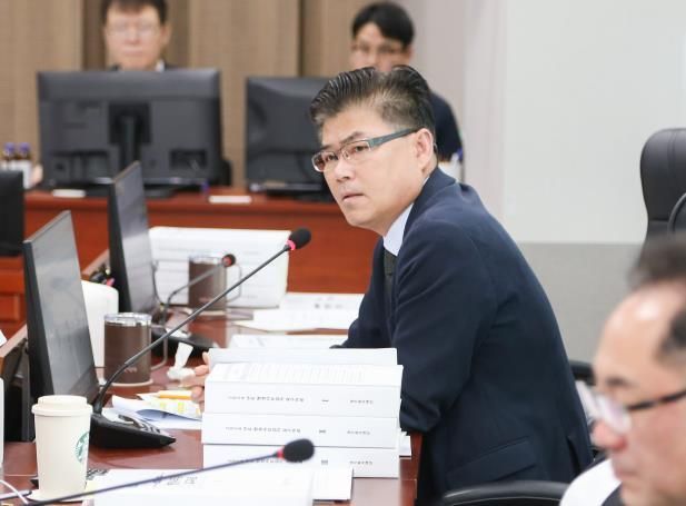 경기도의회 윤태길 의원, 경기복지재단의 연구품질 관리실태 질타 및 복지플랫폼 실효성 제고 촉구