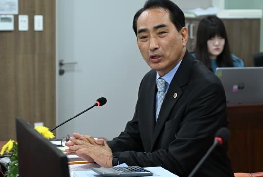 경기도의회 김창식 부위원장, '경기 살리기 통큰 세일' 예비비 전용 문제 강하게 질타