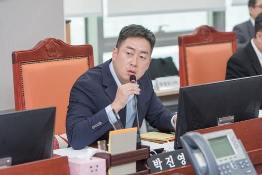 경기도의회 박진영 의원, 경기도 감사위원회, 경기아트센터 감사 절차 및 규정 위반 의혹 질타