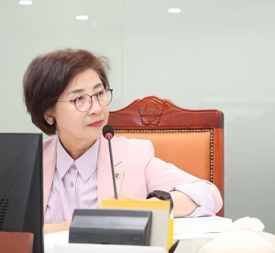 경기도의회 김미숙 의원, 차세대융합기술연구원 연구성과 극찬, 성인지 감수성·직원 처우개선 '촉구'