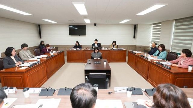 제293회 안산시의회 임시회 폐회중 의회운영위원회가 15일 개최됐다.