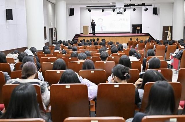 전진선 양평군수, 양서고등학교 3학년 학생 대상으로 명사 특강