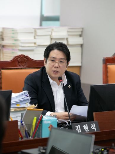 경기도의회 교육기획위원회 소속 김현석 의원(국민의힘, 과천)