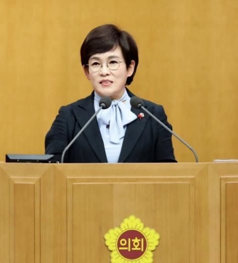 경기도의회 김선희 의원 “과밀학급, 과대학교 해소 방안” 촉구