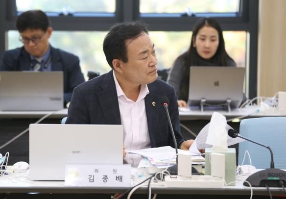 경기도의회 김종배 의원, 산업단지RE100 태양광 설치로 전력 자립도 높여야