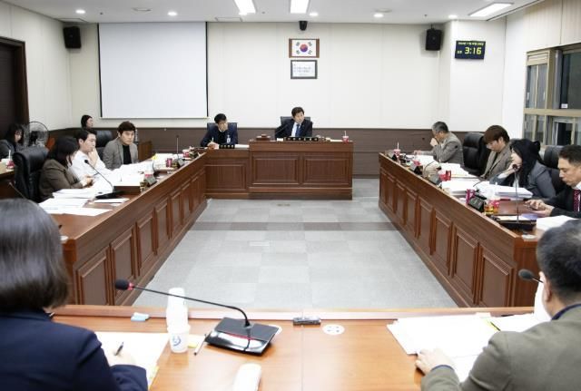 용인특례시의회 자치행정위원회, 행정사무감사 2일차