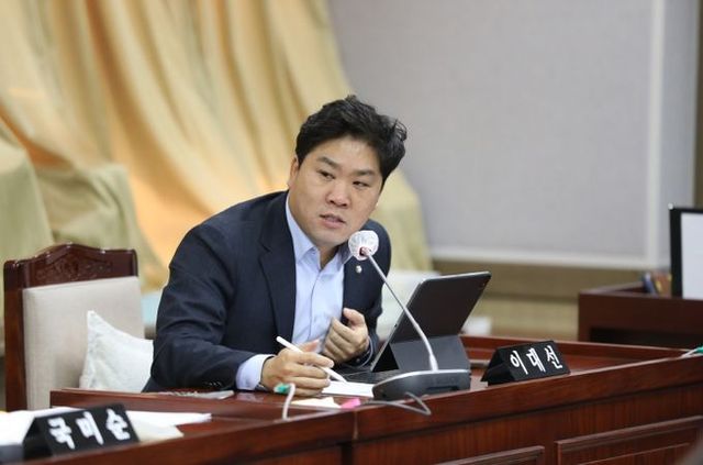 수원특례시의회 환경안전위원회 이대선 부위원장(율천·서둔·구운·입북동)