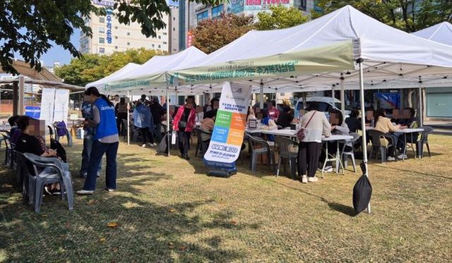 시흥시 대야·신천동 민·관 합동 상담 서비스, ‘찾아가는 복지5일장’으로 주민들 고민 해소 지속