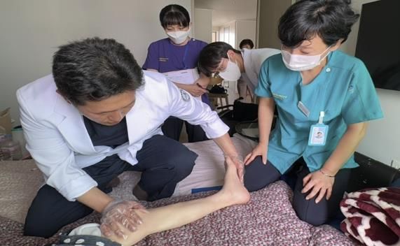 찾아가는 화성시 돌봄의료센터