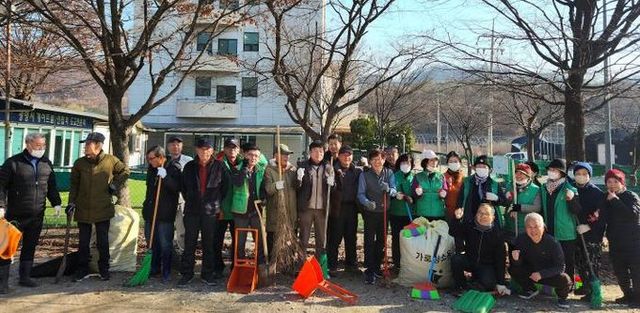 광명시 학온동, 도고내마을 겨울철 낙엽 대청소