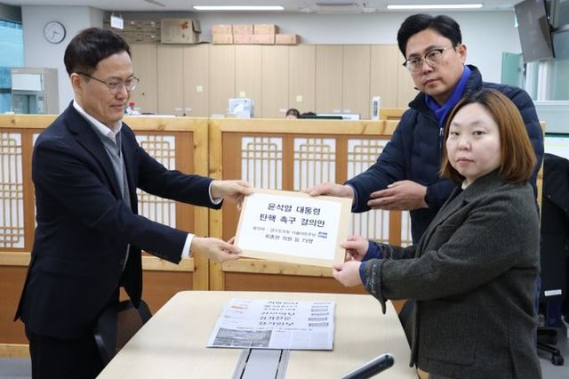 경기도의회 더불어민주당 윤석열 대통령 탄핵 촉구