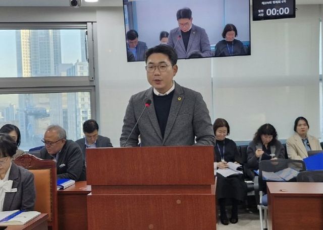 경기도의회 교육행정위원회 소속 문승호 의원(더불어민주당, 성남1)