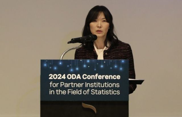 통계분야 공적개발원조사업 성과보고회에서 개회사를 하고 있는 이주현 통계청 기획조정관