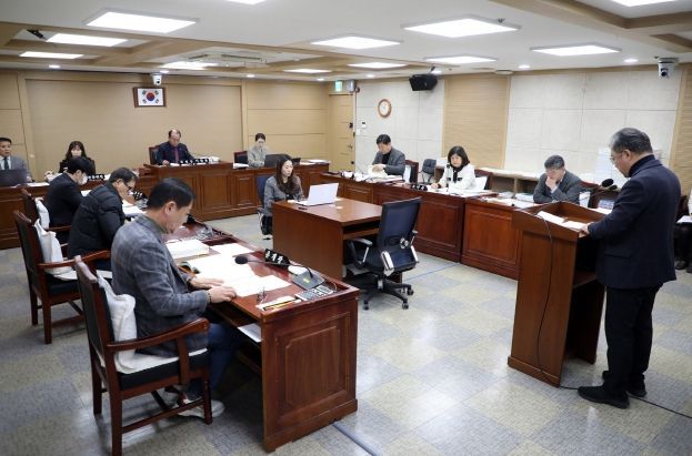 수원특례시의회 도시미래위원회, 조례안 등 안건심사