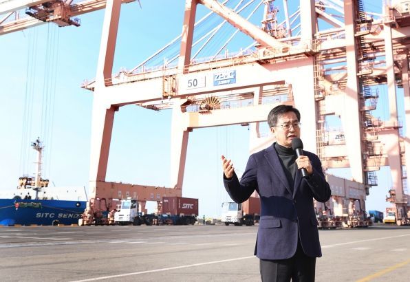 김동연 경기도지사, 평택항 새해 첫 수출현장 찾아 “올해는 대한민국 경제 재도약의 중요한 해”