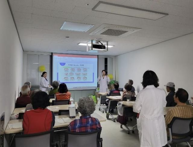 여주시, 치매예방은 치매극복 선도도서관과 함께 해요