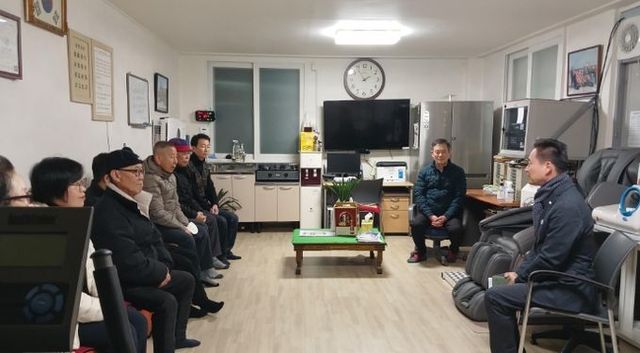 이천시 관고동, 한파 대비 쉼터 점검 및 애로사항 청취