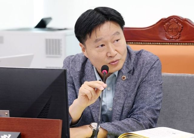 경기도의회 도시환경위원회 김태희 의원(더불어민주당, 안산2)