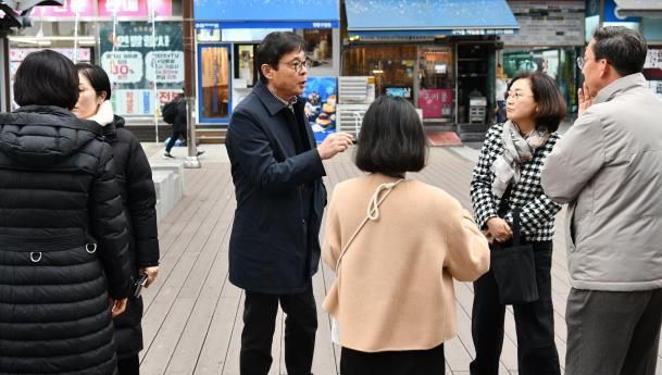 새빛만남 수원 마음을 듣다. 건의사항 반영… 보도블럭·수목 플랜터·가로등 분전함 등 정비 계획
