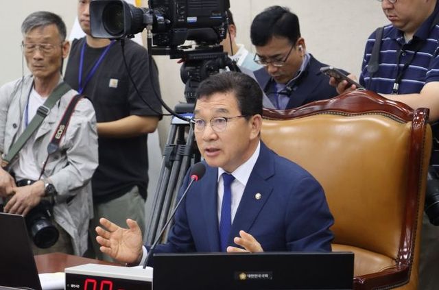 신정훈 국회 행정안전위원장