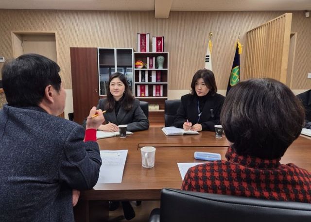 장윤정 의원, 안산 본오중·학현초 교육 현안 청취