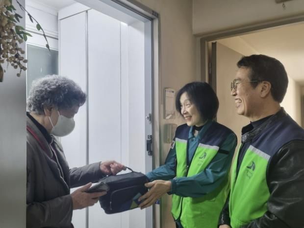 시흥시 월곶동, 저소득 홀몸 노인가구에 밑반찬 제공