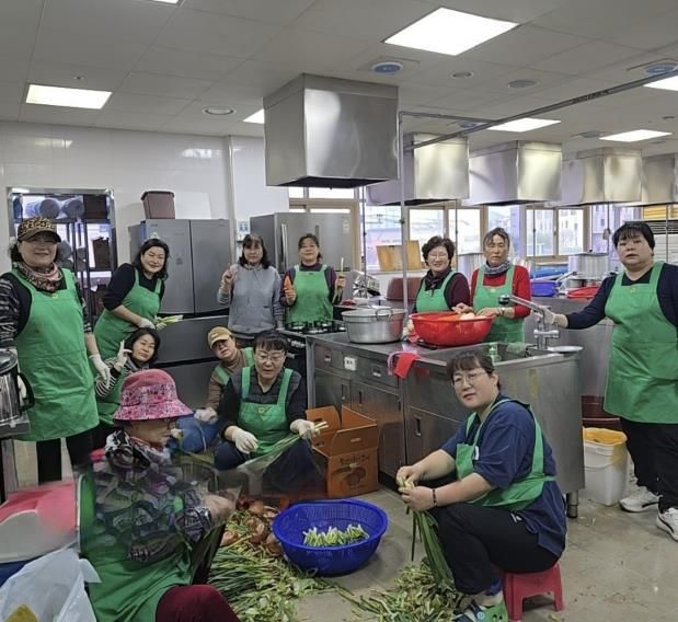 양주시 회천2동 새마을부녀회, 저소득 재가노인에 식사배달로 온정 나눠
