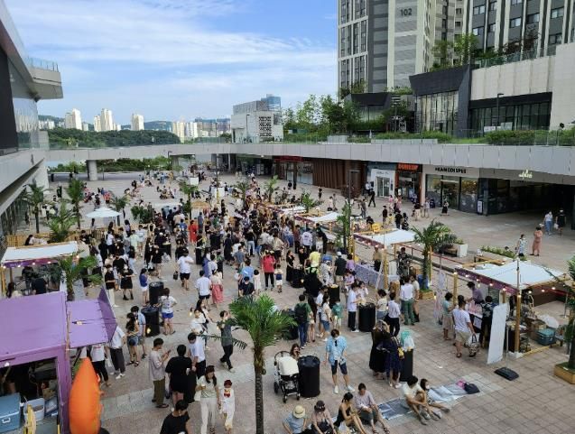 수원컨벤션센터에서 열린 플리마켓