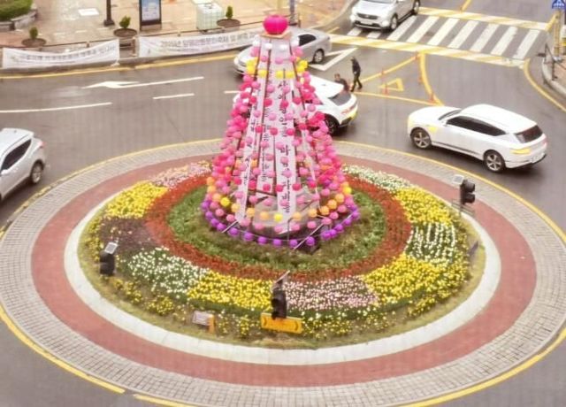 회전교차로 화단 조성 사진