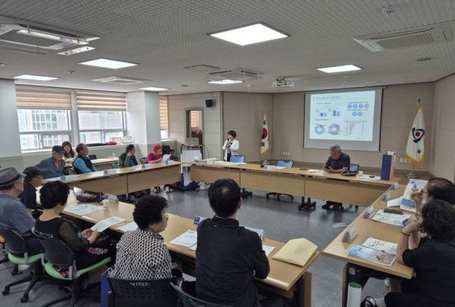 신현동, 지역 약사와 함께하는 어르신 대상 건강 교육 진행