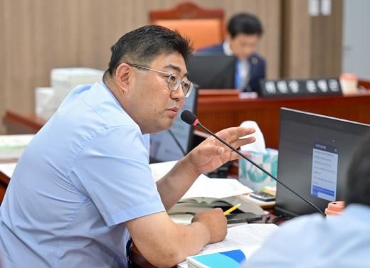 경기도의회 김진명 의원, 공보육 대안 '가족돌봄수당' 시행...실집행률 56.3% 그쳐