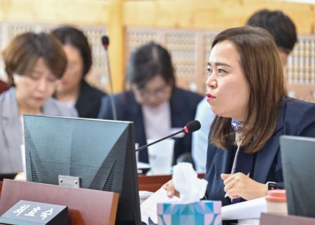 경기도의회 여성가족평생교육위원회 최효숙 위원(더불어민주당, 비례)