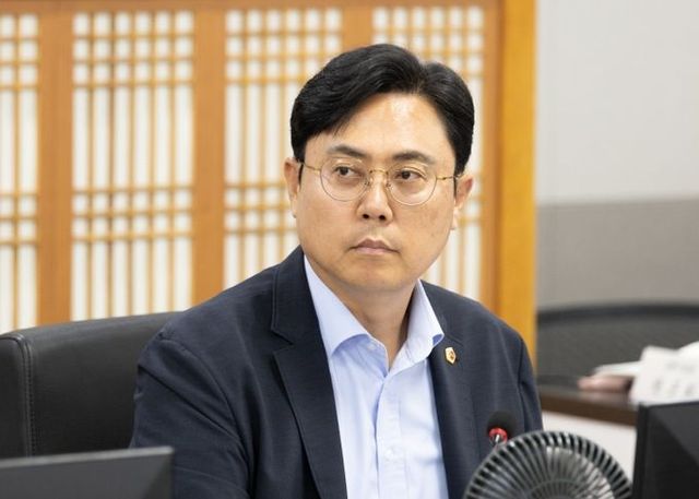 경기도의회 경제노동위원회 이용욱 의원(더불어민주당, 파주3)