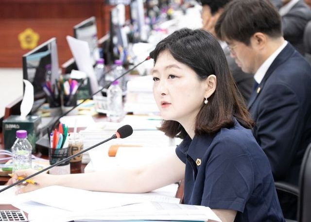 경기도의회 교육기획위원회 장윤정 의원(더불어민주당, 안산3)