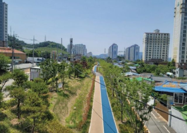폐철도부지에 바람생태숲길 조성(도시 과열과 공기질 개선, 탄소 저감, 거주 여건 개선)