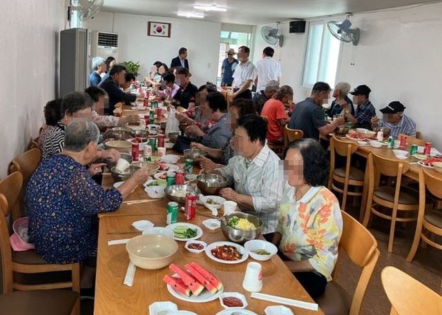 수원시 권선구 세류2동 새터경로당, 복달임으로 온정 나눠