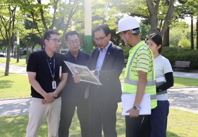 수원시 장안구, ‘출동! 장안24시’ 통해 공원시설 연달아 점검
