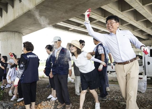 윤성근 부위원장, 지역 아동과 함께 환경보전 활동 참여