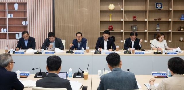 안정적인 친환경 학교급식을 위한 정책간담회