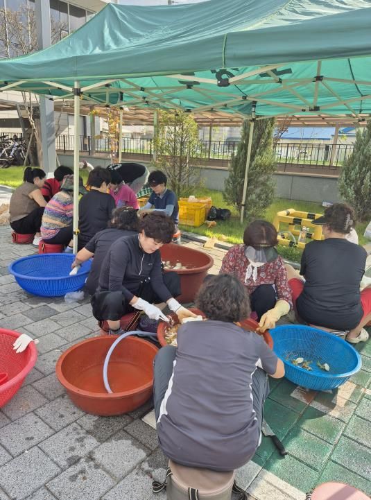 평택시 오성면 자원봉사 나눔센터, 깍두기 나눔 봉사 진행