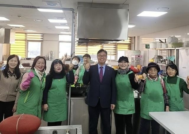 양주시 회천2동 새마을부녀회, 재가노인을 위한 반찬 배달로 이웃사랑 실천