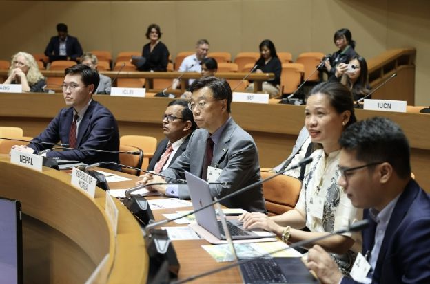 신상진 성남시장이 2026년 3월 16일 태국 방콕 유엔컨퍼런스센터에서 열린 유엔지역개발센터(UNCRD) 지속가능교통(EST) 아시아지역 회의 개회식에 참석하고 있다