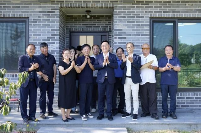 여주시, 독립유공자 유족 찾아 ‘국가유공자 명패’ 부착