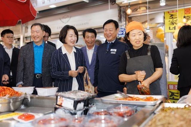 추미애 경기도지사, 23일 구리전통시장 방문