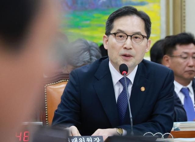 의원 질의에 답하는 한기정 공정거래위원장 서울연합뉴스 한종찬 기자 한기정 공정거래위원장이 16일 국회에서 열린 정무위원회 국정감사에서 의원 질의에 답하고 있다 20231016 sabaynacokr2023-10-16 113120 저작권자 ⓒ 1980-2023 ㈜연합뉴스 무단 전재 재배포 금지저작권자 ⓒ 1980-2023 ㈜연합뉴스 무단 전재 재배포 금지